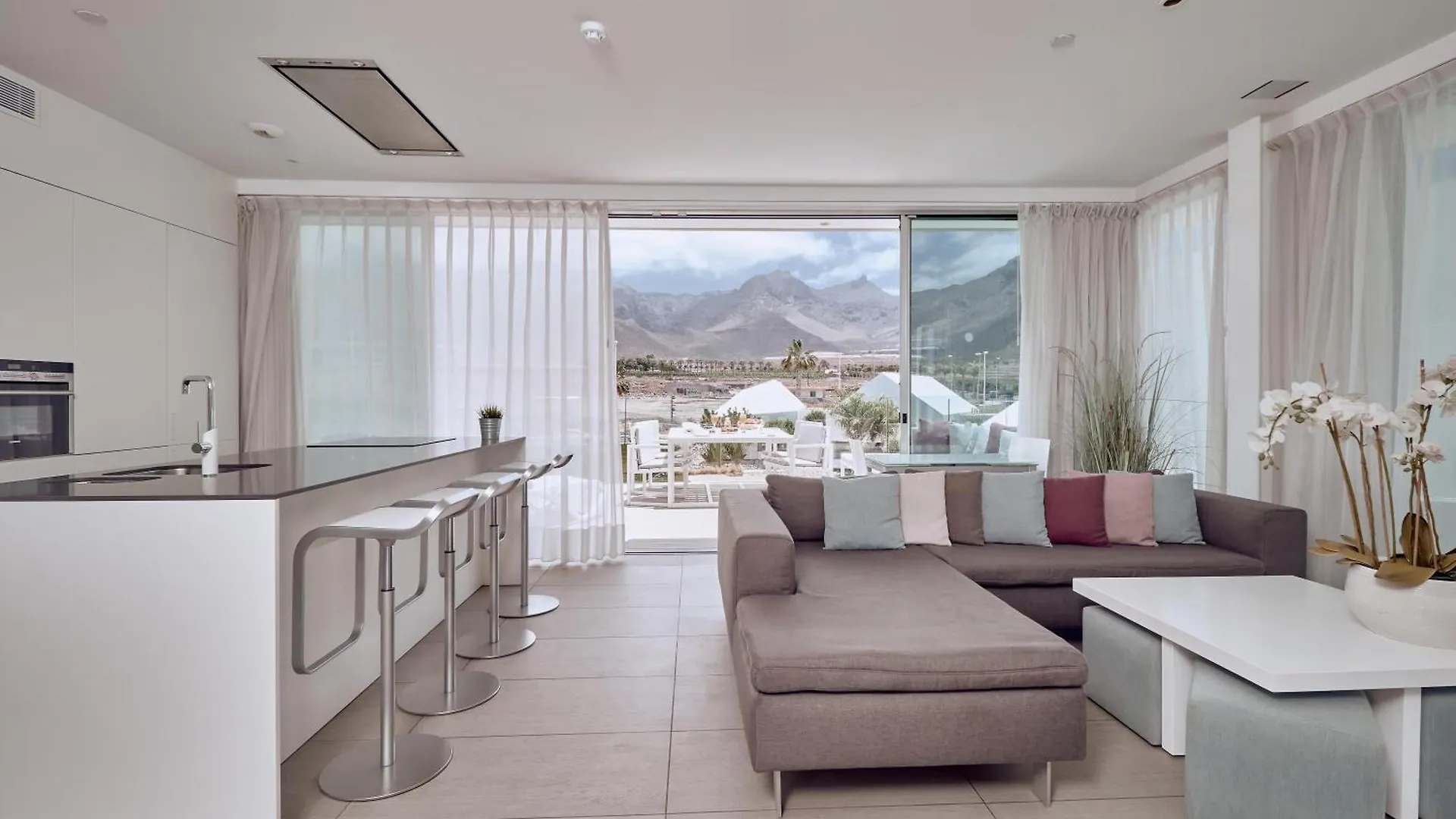 Hotel Baobab Suites Costa Adeje  5*, Costa Adeje (Tenerife)